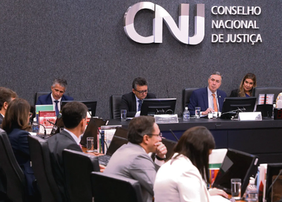 CNJ decide restringir pagamento de novos penduricalhos a juízes