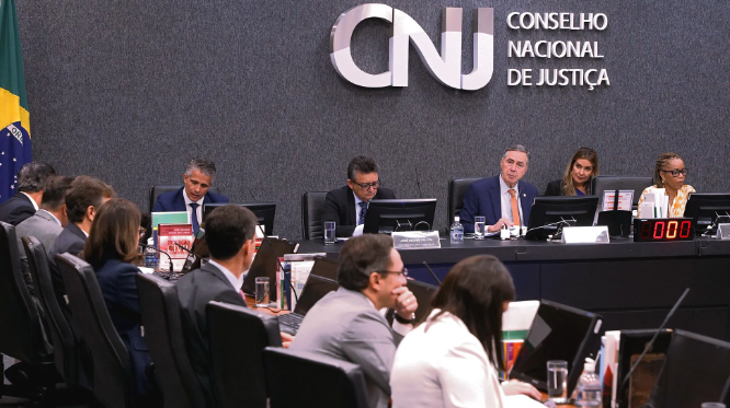 CNJ decide restringir pagamento de novos penduricalhos a juízes
