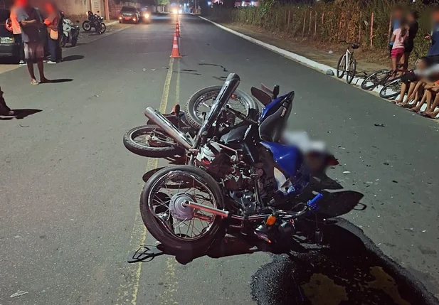 Colisão entre motocicletas deixou duas pessoas mortas em Parnaíba