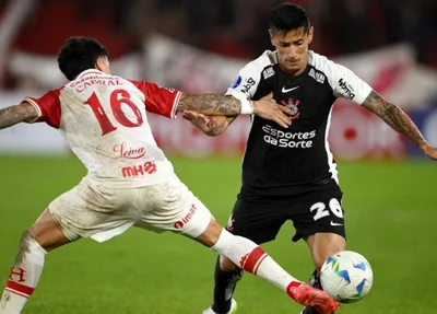 Corinthians perde para Huracán e é eliminado da Sul-Americana