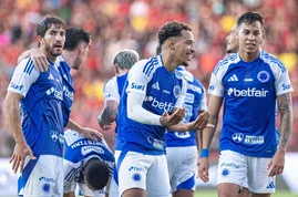 Cruzeiro goleia o Sport fora de casa no Brasileirão