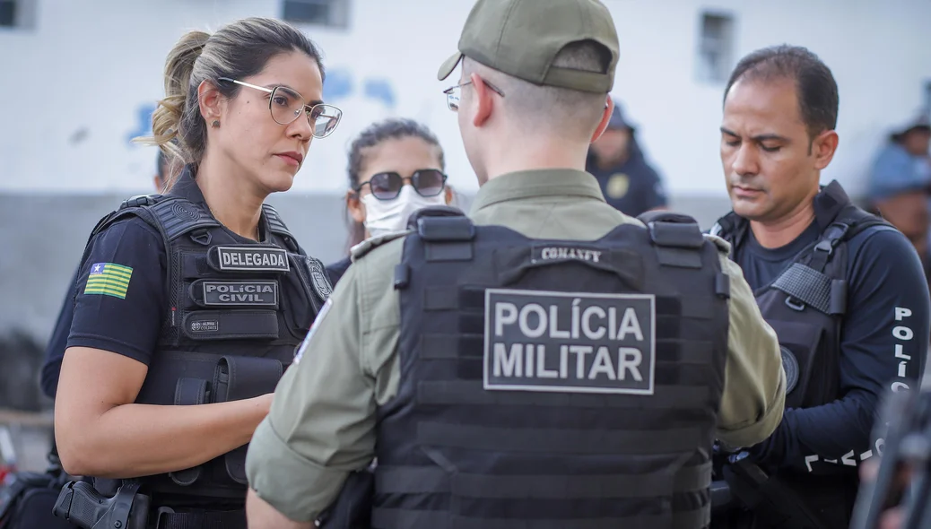 Delegada Nathália Figueiredo no atendimento da ocorrência