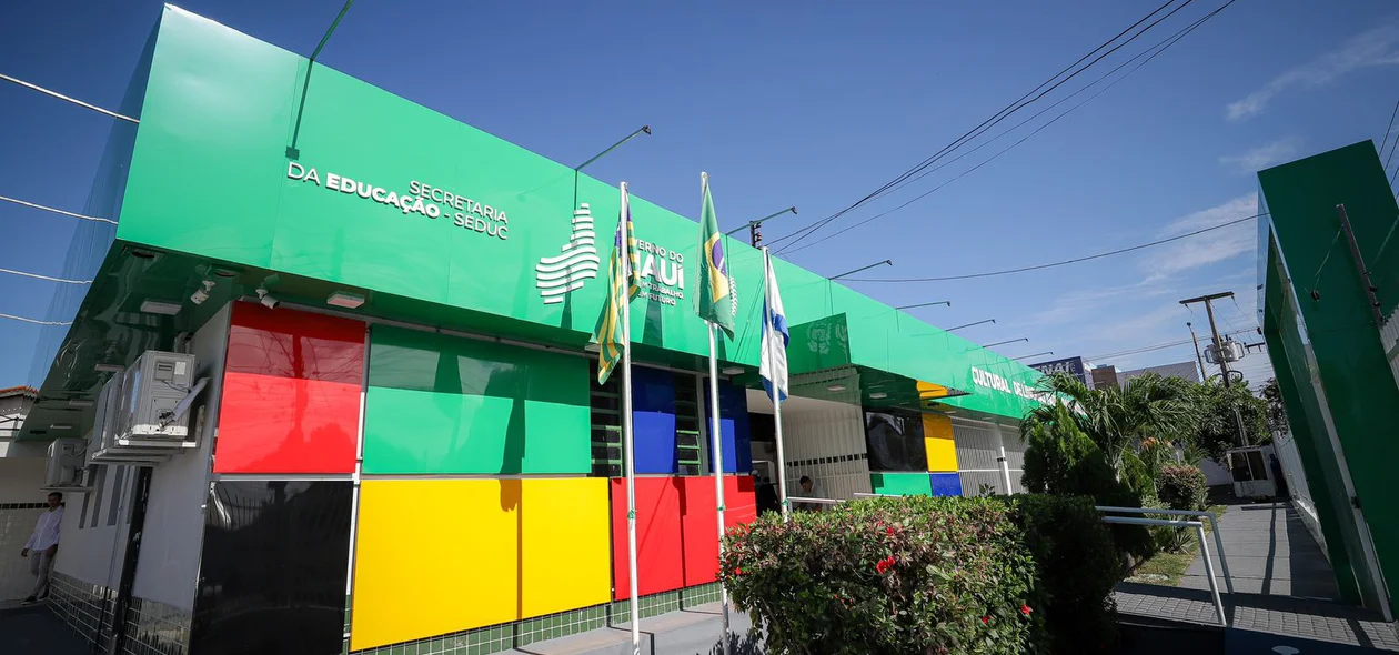 Entrada do Centro de Línguas