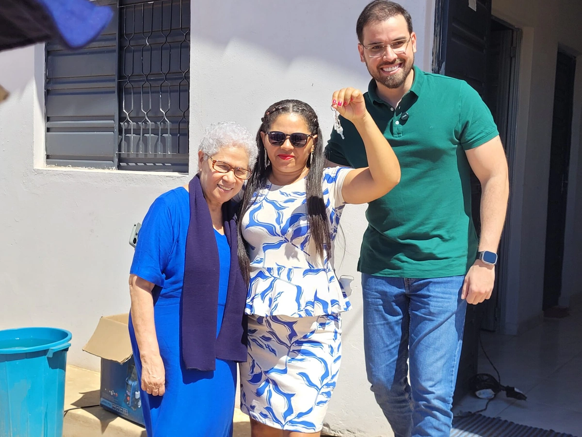 Entrega de 92 casas na Serra do Inácio