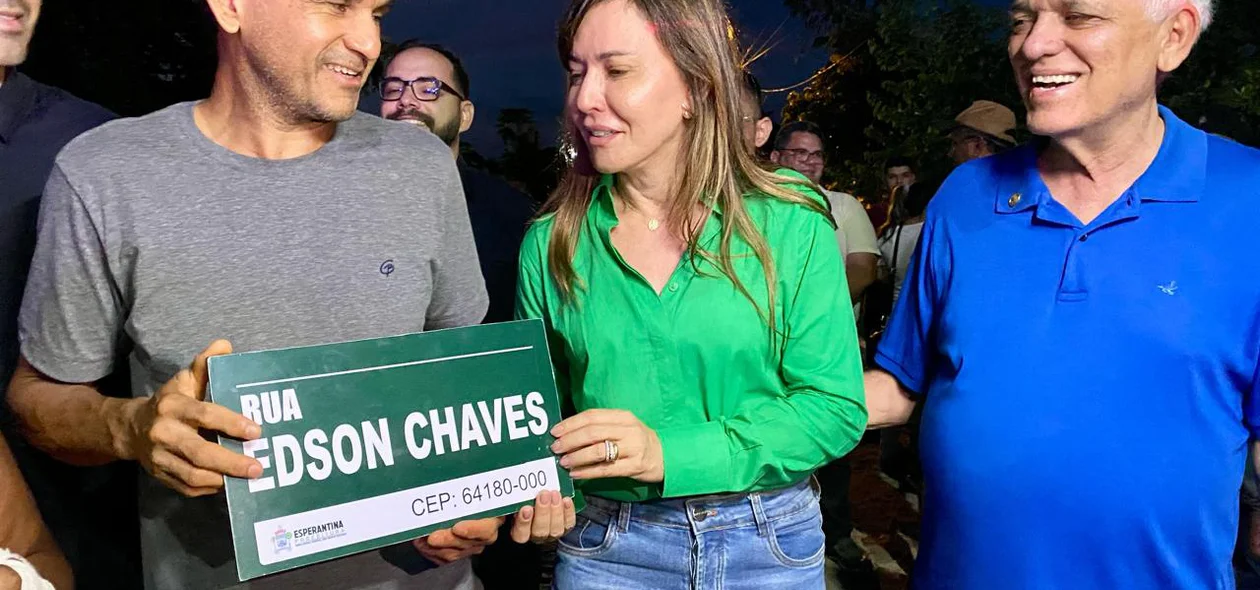 Entrega de uma das ruas