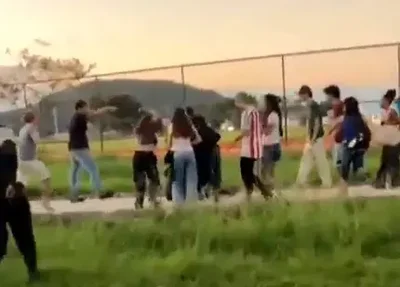 Estudantes de universidade federal do Rio de Janeiro agridem jovens de direita