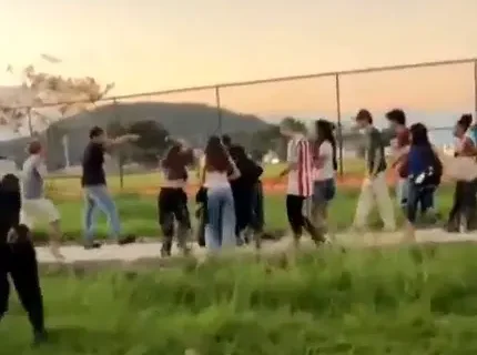 Estudantes de universidade federal do Rio de Janeiro agridem jovens de direita
