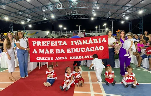 Festa das Mães reúne multidão e celebra com emoção as mães de Esperantina