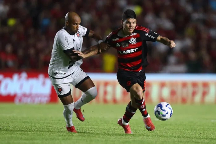 Flamengo e Botafogo-PB pela Copa do Brasil