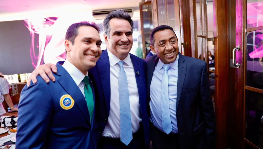 Gestores agradeceram projetos e investimentos feitos pelo senador
