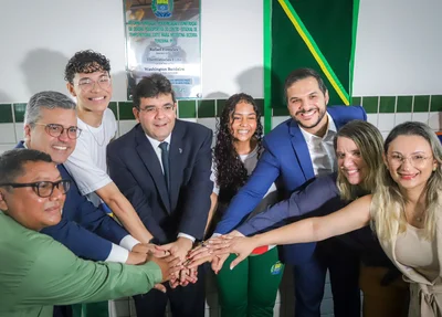 Governador Rafael Fonteles entrega reforma do Ceti Maria Modestina Bezerra em Teresina