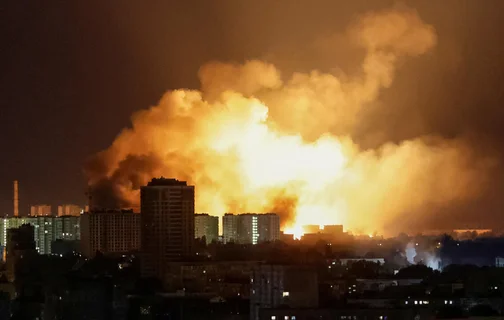 Governo russo lança mísseis contra Kiev e deixa 17 feridos
