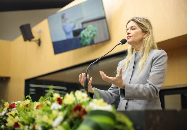 Gracinha Mão Santa cobra urgência para conclusão das obras no Porto dos Tatus