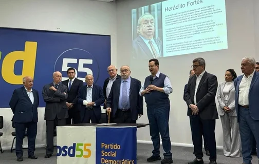 Heráclito Fortes se filia ao PSD