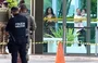 Homem suspeito de tentar explodir bomba com criança no colo