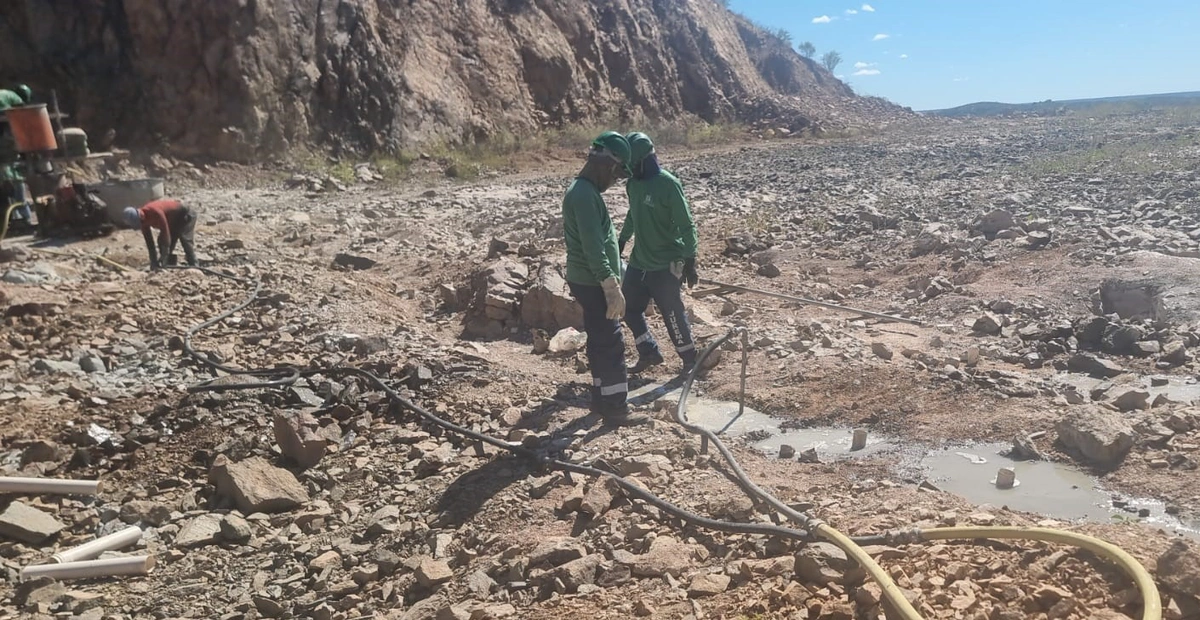 Idepi executa obra de recuperação da Barragem Pedra Redonda em Conceição do Canindé