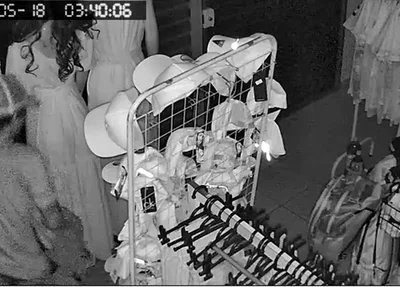 Imagens internas da loja Mary Modas