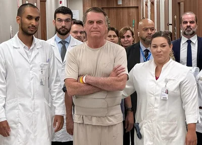 Jair Bolsonaro no Hospital DF Star