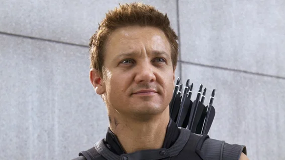 Jeremy Renner como Gavião Arqueiro
