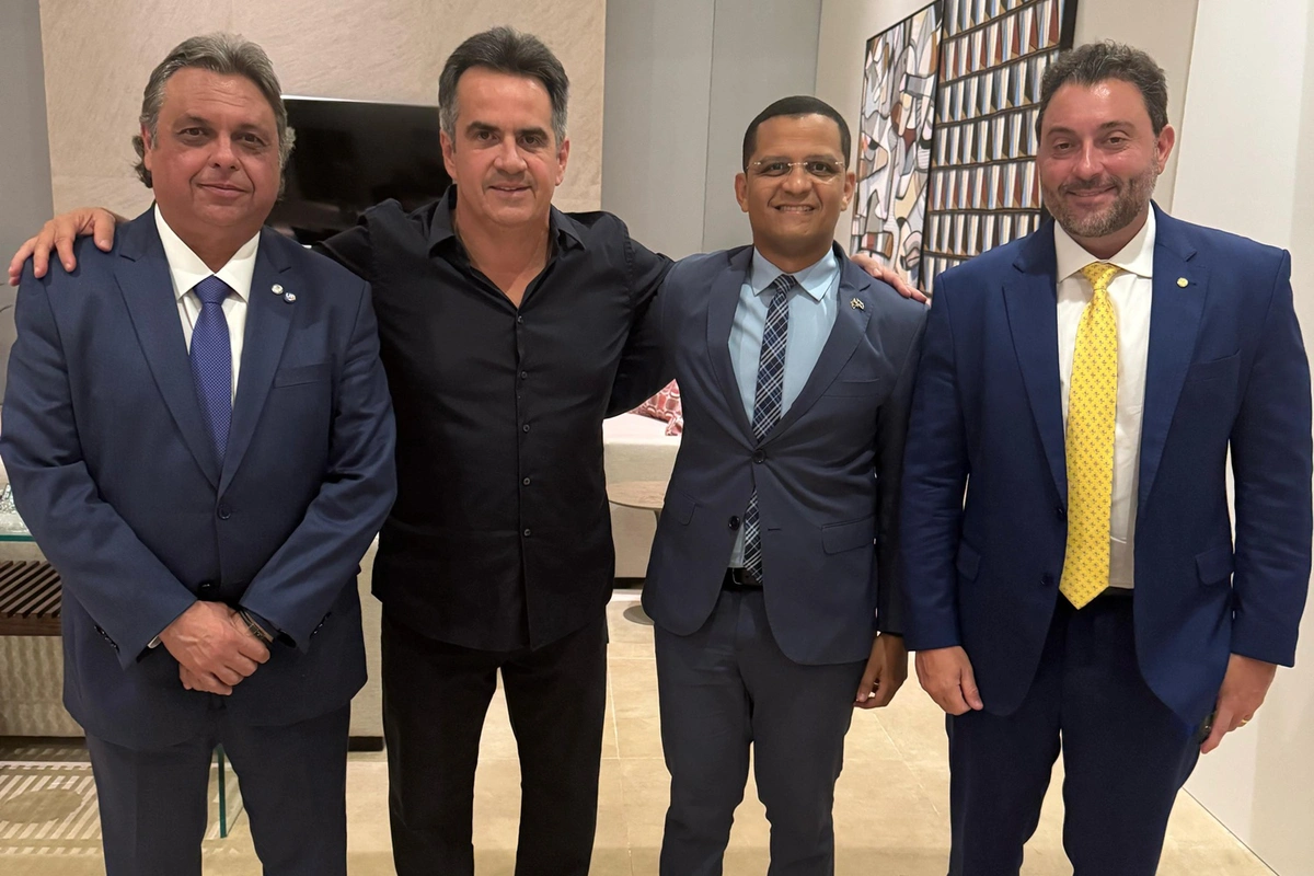 Júlio Arcoverde, Ciro Nogueira, Ismael Silva e Átila Filho, durante encontro em Brasília