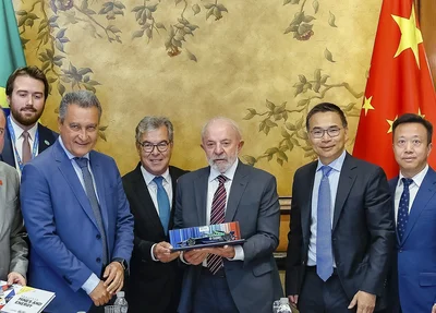 Lula cumprindo agenda oficial na China