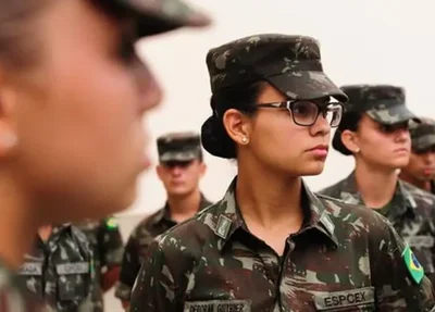 Militares mulheres
