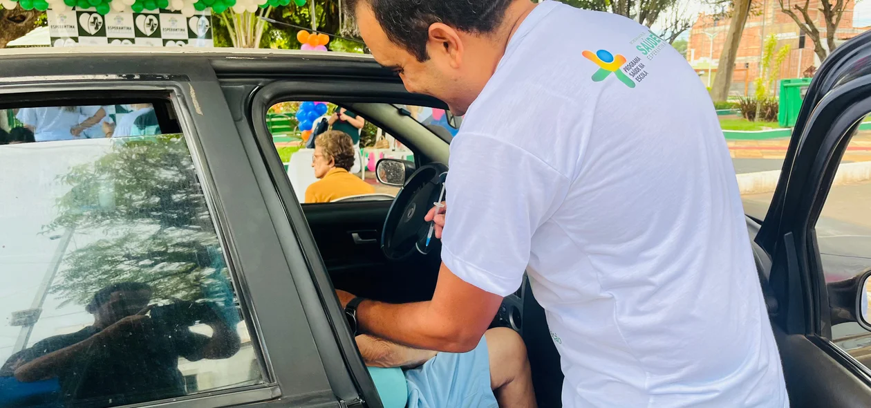 Momento da vacinação