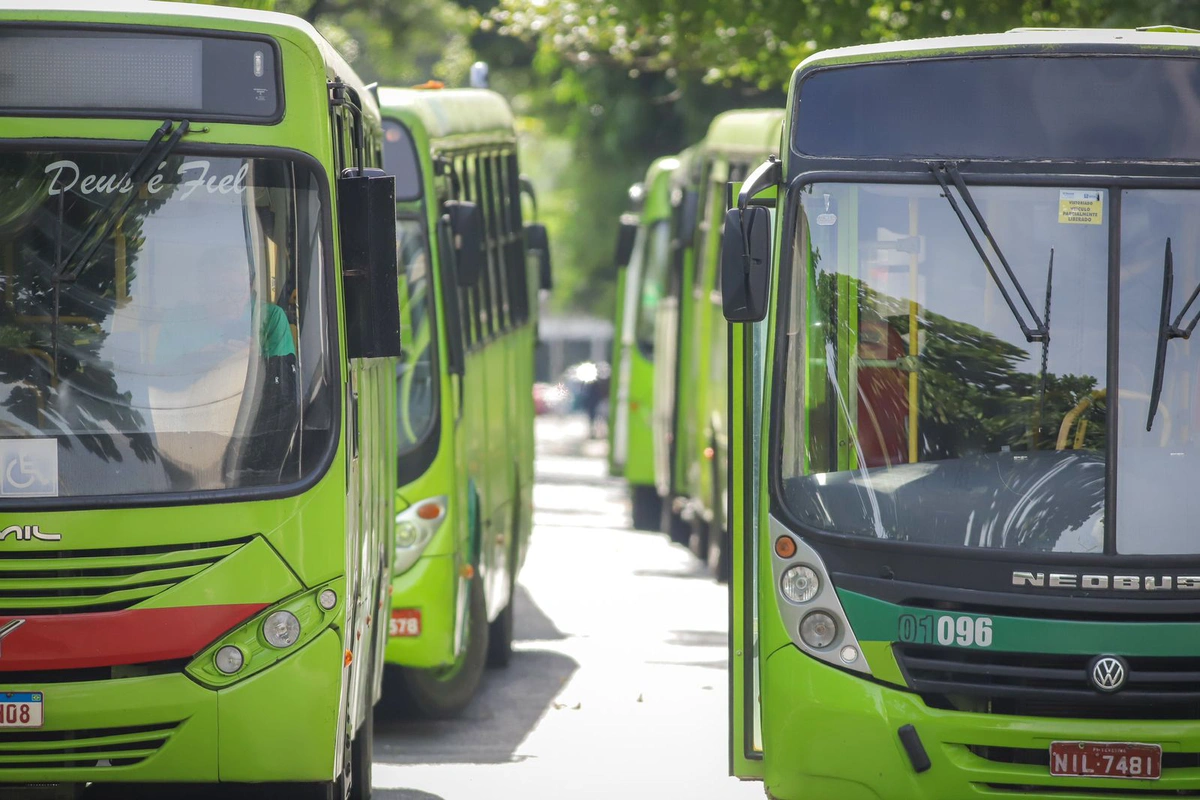 Motoristas de ônibus de Teresina em greve
