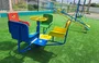 Parque infantil com brinquedos