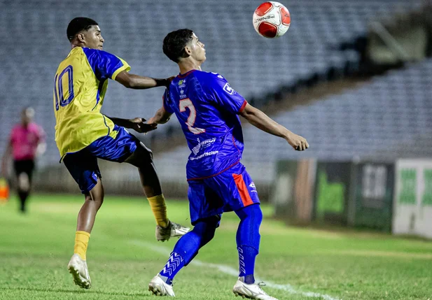 Piauí vence Tiradentes e assume liderança do Grupo A do Piauiense Sub-17