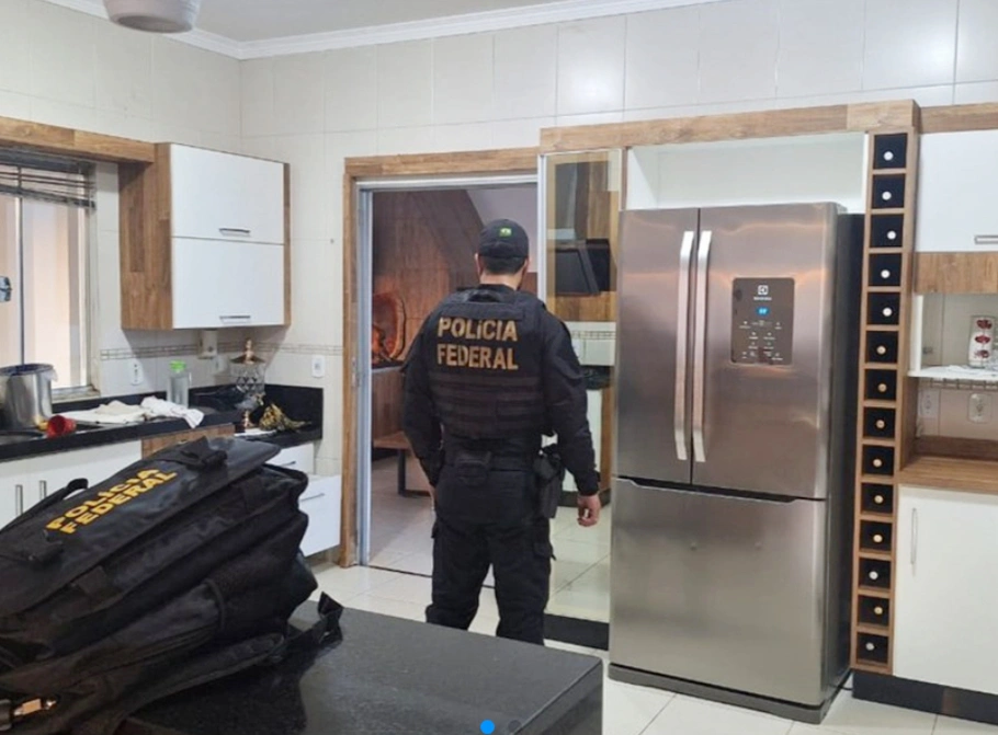 Polícia Federal cumpre mandados na Operação Face Off
