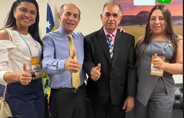 Prefeito de Pau D'Arco do Piauí na Marcha dos Prefeitos