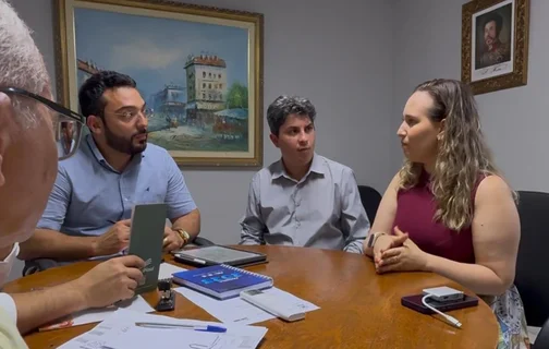 Prefeito Francisco Emanuel alinha entrega de 407 títulos de terra em Parnaíba