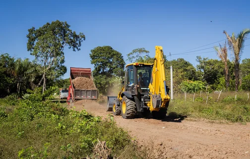 Prefeitura de José de Freitas recupera mais de 46 km de estradas na zona rural
