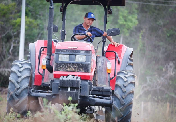 Prefeitura de Uruçuí inicia instalação de kits de irrigação na zona rural