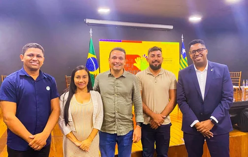 Prefeitura de Uruçuí participa de encontro pela juventude piauiense em Teresina