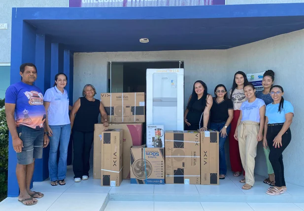 Prefeitura Municipal de Caridade do Piauí entrega equipamentos