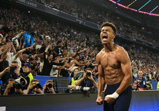 PSG atropela Inter e se consagra campeão da Champions League pela 1ª vez