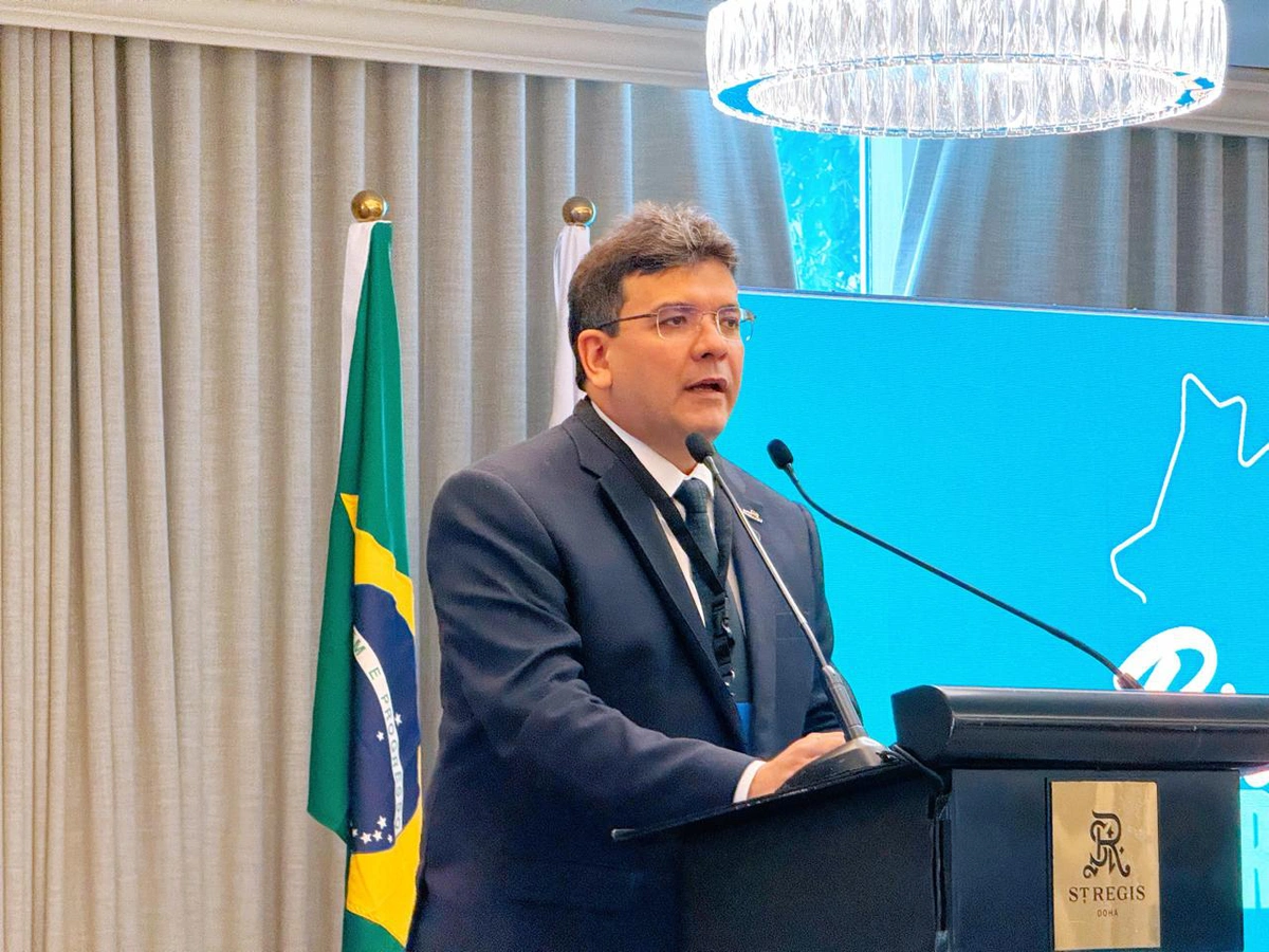 Rafael Fonteles conduz apresentação de 16 projetos no Catar