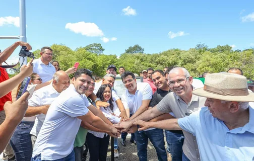 Rafael Fonteles e Leonardo Sobral inauguram obras no Norte do Piauí