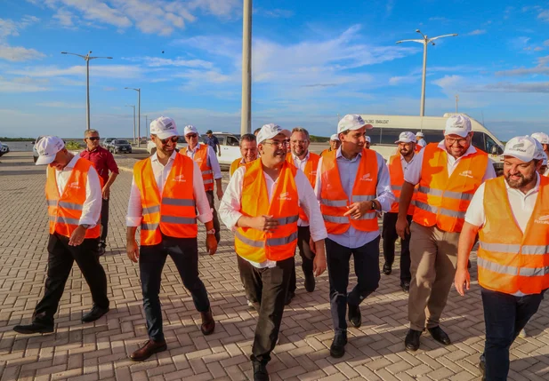 Rafael Fonteles oficializa convênio para gestão da hidrovia do Rio Parnaíba