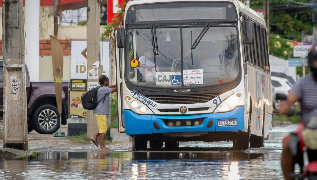 Ruas alagadas em Teresina