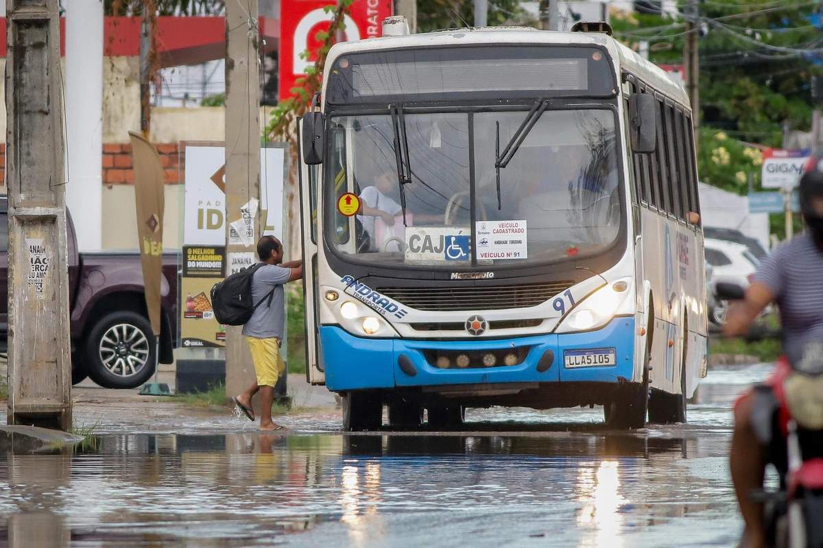 Ruas alagadas em Teresina