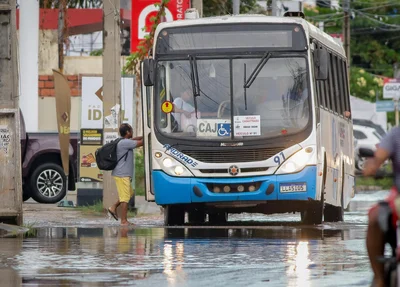 Ruas alagadas em Teresina