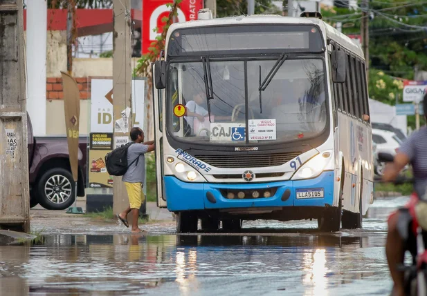 Ruas alagadas em Teresina