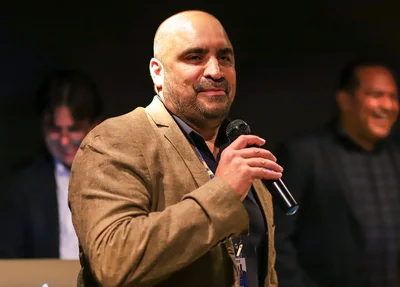 Executivo da Select Saúde, Luiz Dornelles, apresenta serviços da empresa no mercado