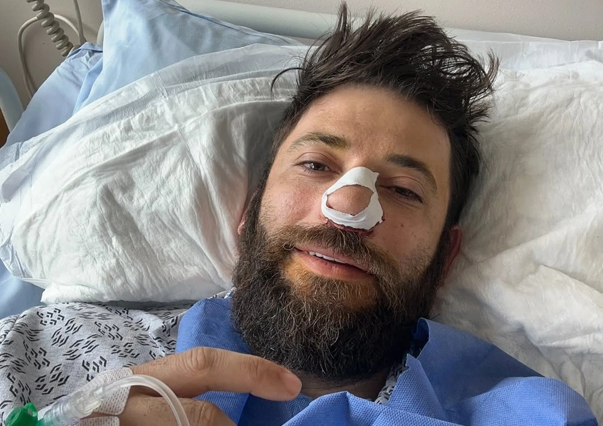 Stanislav Yanevski foi hospitalizado