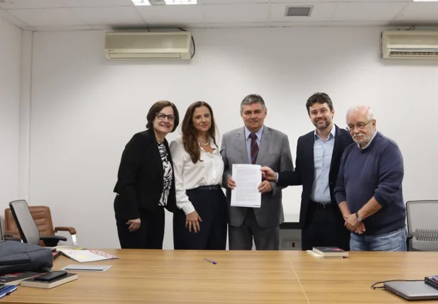 TCE-PI firma parceria com a USP