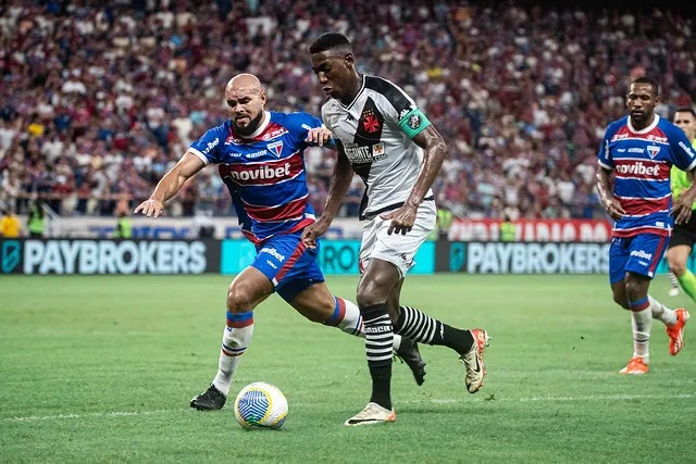 Vasco e Fortaleza pelo Brasileirão