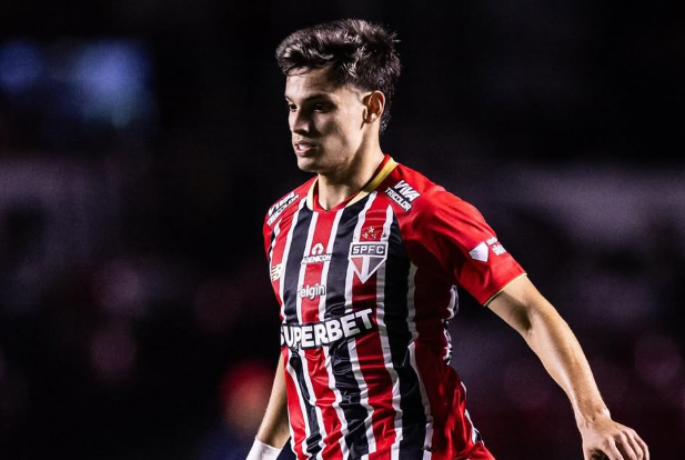 Venezuelano acusa jogador do São Paulo de xenofobia em partida da Libertadores